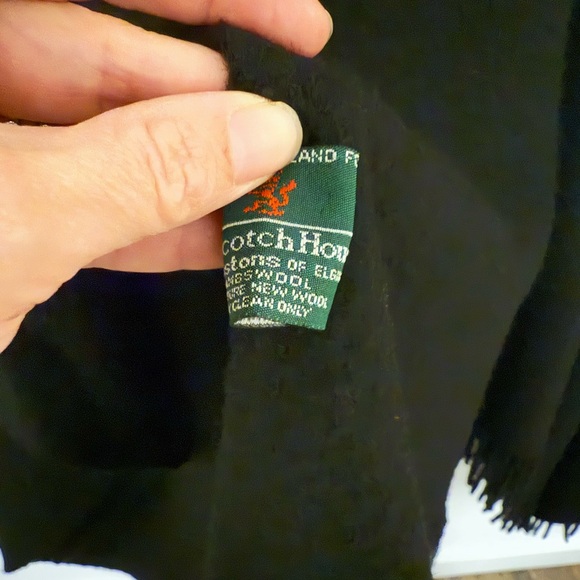 BLACK LAMBS WOOL CAPE SZ ONE SIZE - Picture 4 of 8